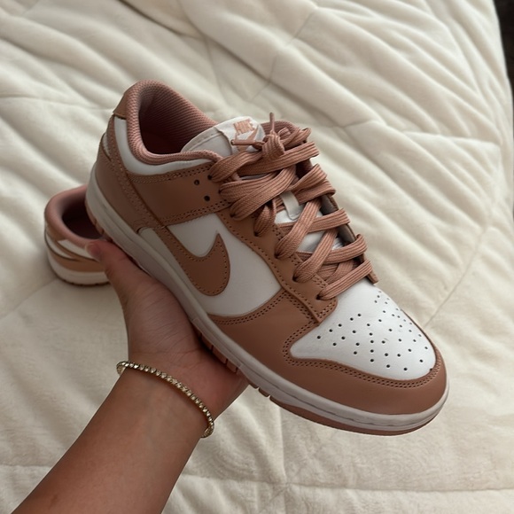 Nike Dunks - Picture 2 of 4